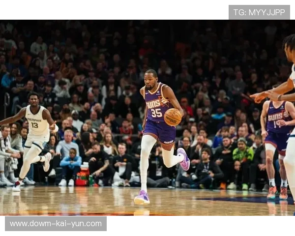 首节战报:太阳35-29领先快船,布克9分4篮板4助攻